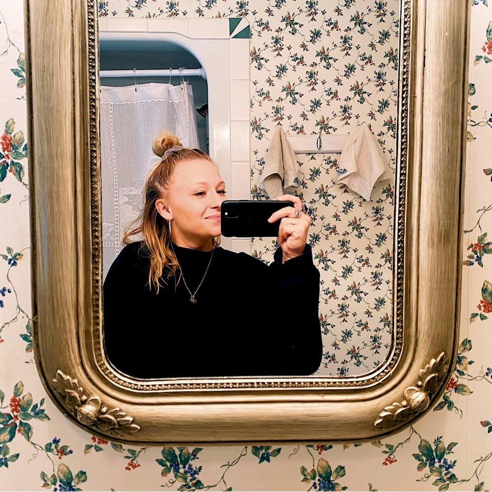 Meet your Posher, Meg